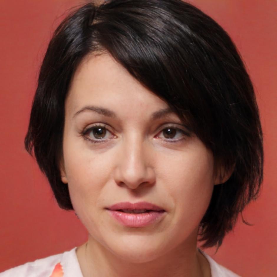 Ana Sofia Martins - Mentora Financeira Principal